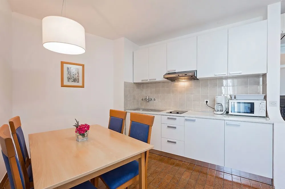 Maistra Riva Apartments Vrsar 0*,